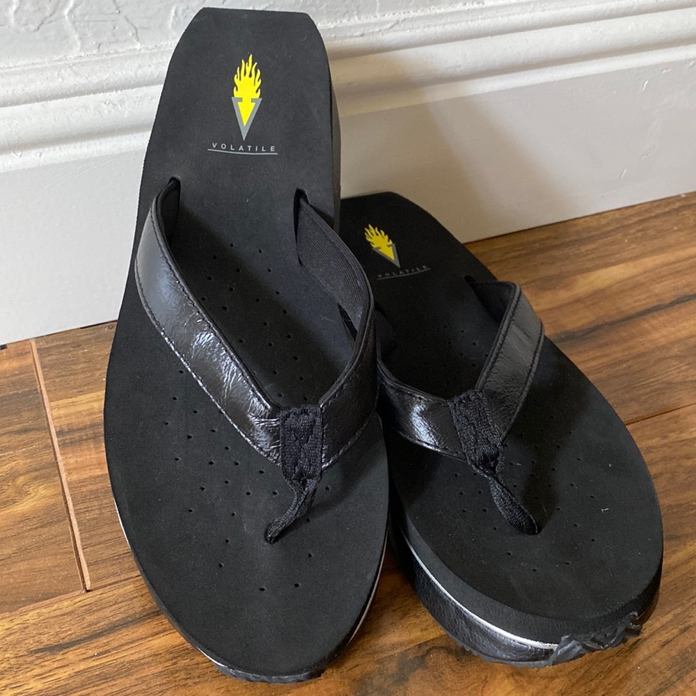 Volatile Black Platform Flip Flops